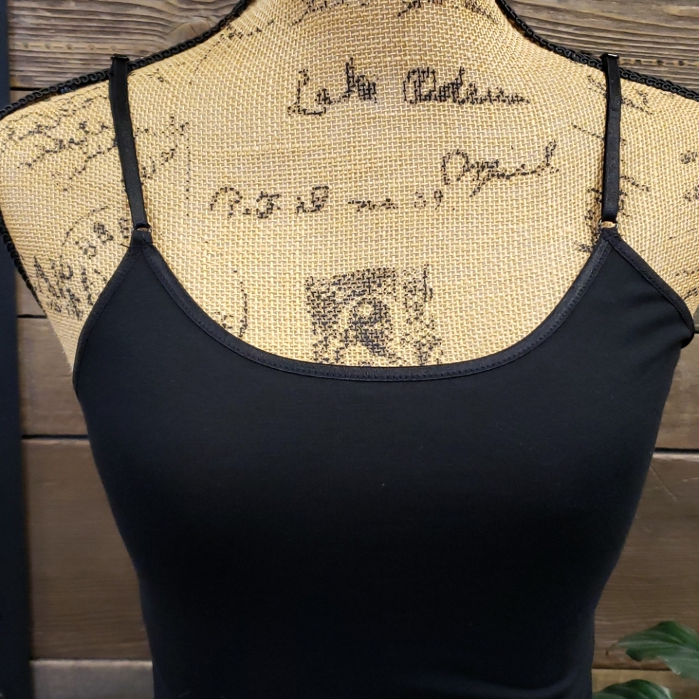 Adjustable strap cami - Picture 2 of 4